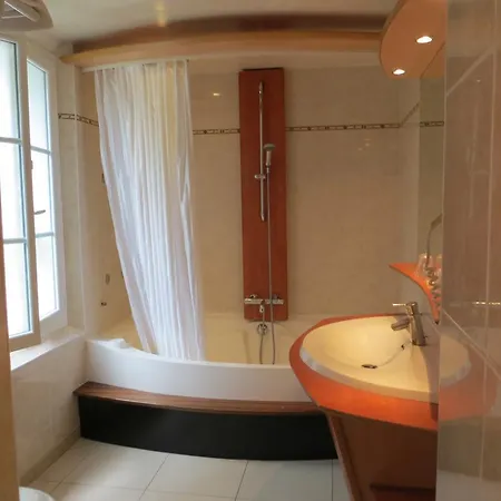 De La Frigoulette Hotel