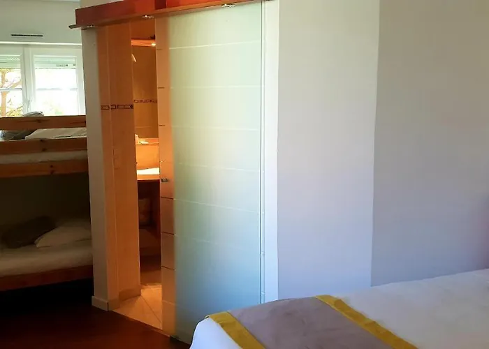 De La Frigoulette מלון סנרי-סור-מר